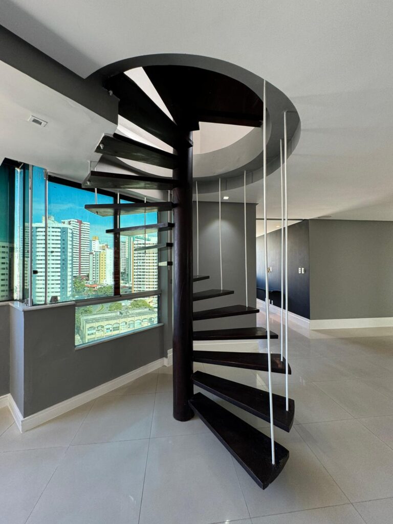 WhatsApp Image 2024-10-04 at 13.06.53 (1)