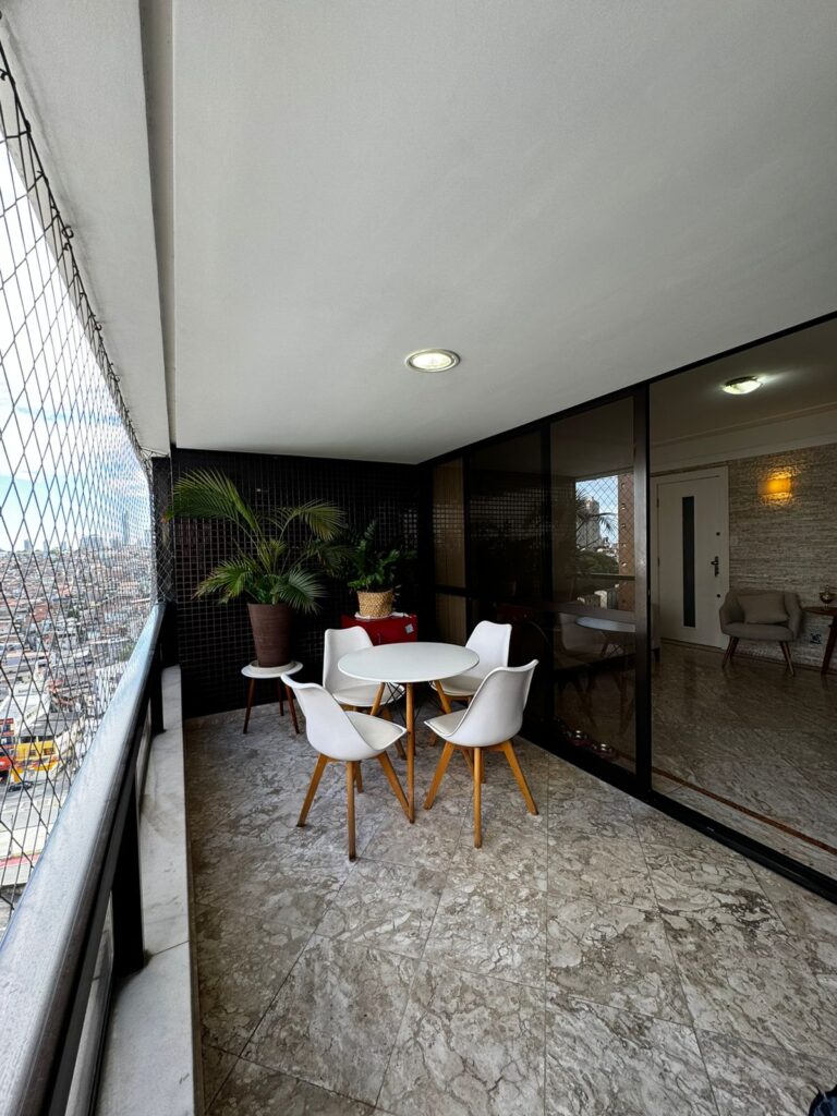 WhatsApp Image 2024-10-04 at 13.08.12 (2)